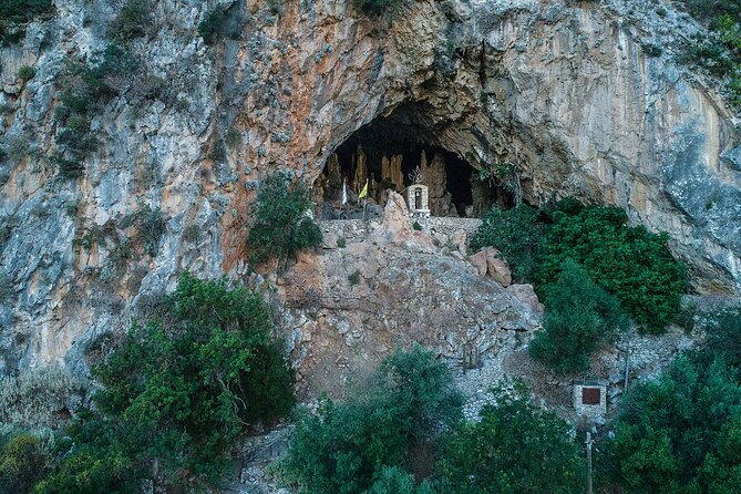Elafonisi Beach Private Full Day Tour From Chania - Topolian gorge: the quick stop with the most dramatic measurements