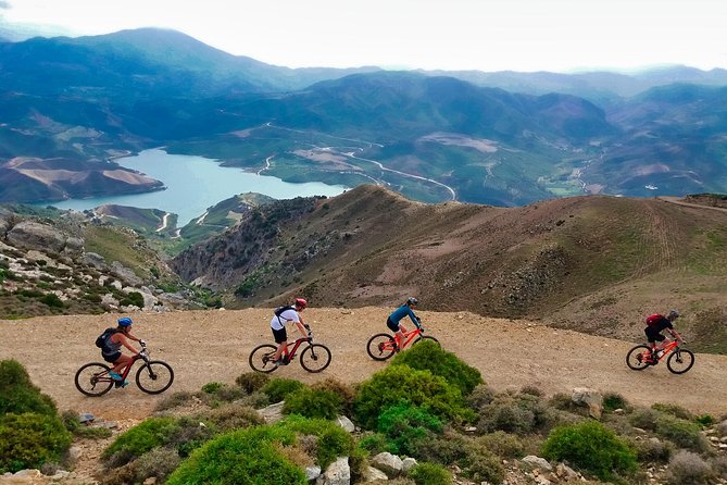 Eleftherna E-Bike and MTB Tour - Experience The Authentic Crete - E-bike learning time: why Manos’s patience can make the day better