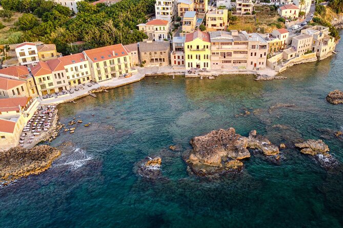 Exclusive Private Car Tour through Chania's Highlights - Venizelos Graves: Panoramic Photo Views With a Meaningful Pause