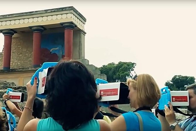 Family Mythology Adventure - Explore the Palace of Knossos - Where You Start at WeGuide.gr (and How the 90 Minutes Flows)