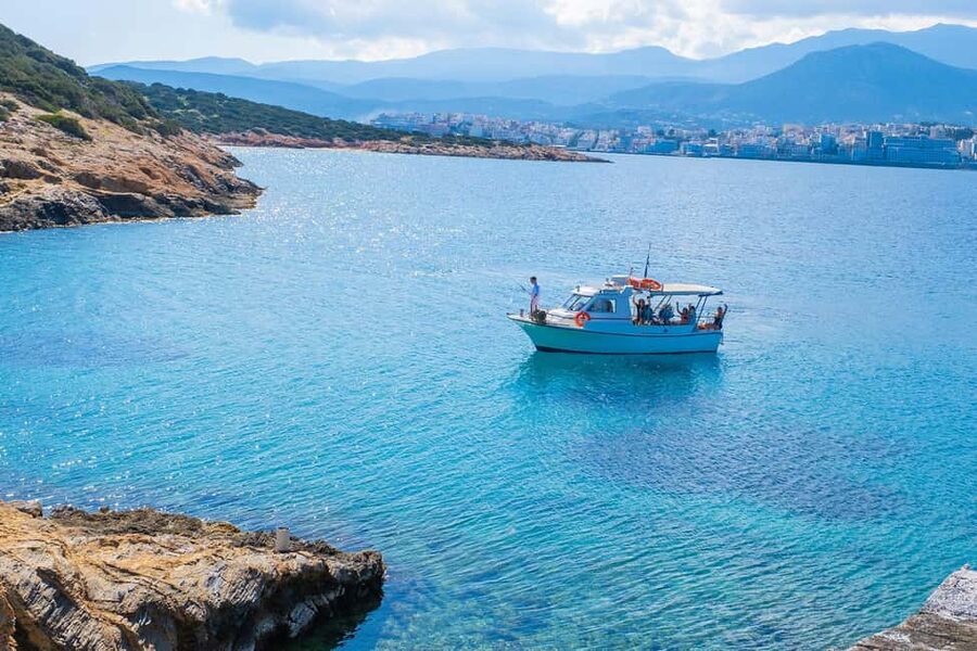 Fishing Trips Agios Nikolaos - Agios Nikolaos Marina Start: Meeting Captain Kostas on the Water