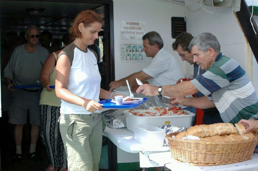 From Ag. Nikolaos: Spinalonga & Kolokytha Cruise with Lunch - Getting on the boat in Agios Nikolaos: timing, seating, and what to bring