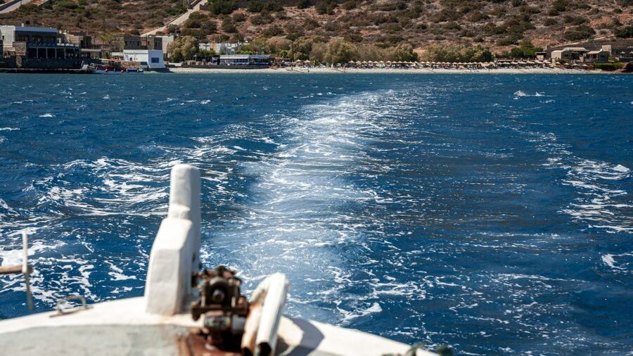 From Heraklion: Elounda, Kolokitha, and Spinalonga Boat Trip - Agios Nikolaos Free Time: Lake Voulismeni and a Slow Wander