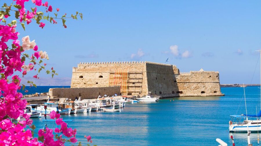 From Heraklion: Historical Center City Tour & Knossos Palace - From Heraklion Pickups To Knossos: what that first coach ride really means