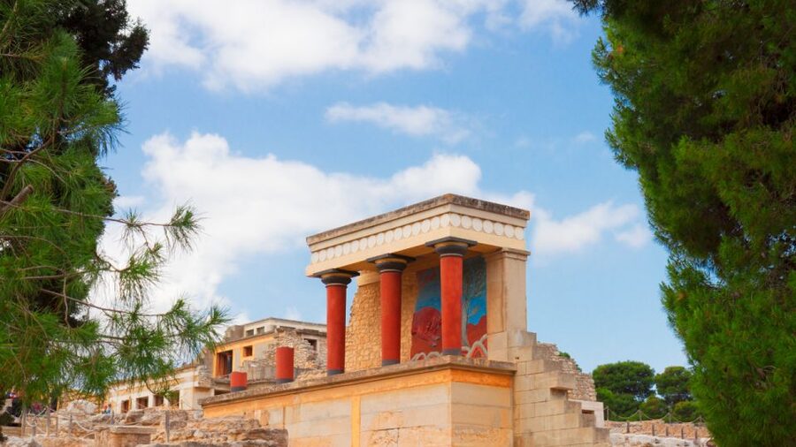 From Heraklion: Historical Center City Tour & Knossos Palace - Should you book this tour?