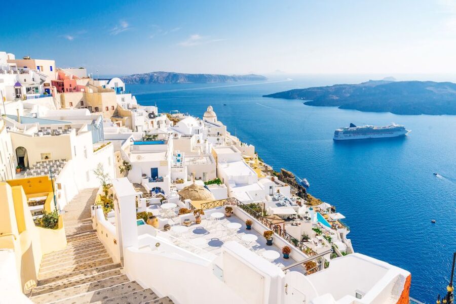 From Heraklion/Rethymno: Santorini Cruise(Pickup Extra Cost) - Buses Between Villages: How the Day Stays Moving
