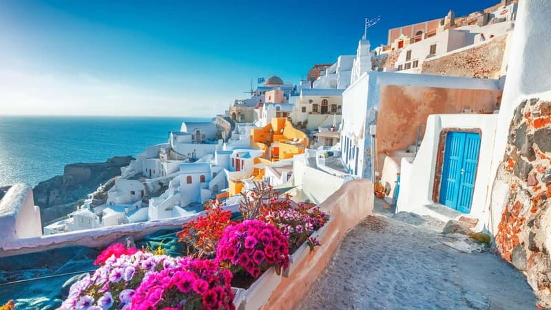 From Heraklion: Santorini Day Tour with Optional Transfer - Oia first: Cycladic streets on Santorini’s best timing