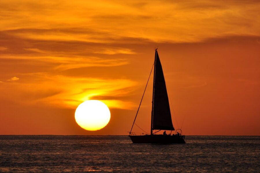 From Heraklion: Sunset Cruise to Dia Island - The crew and the small-group feel