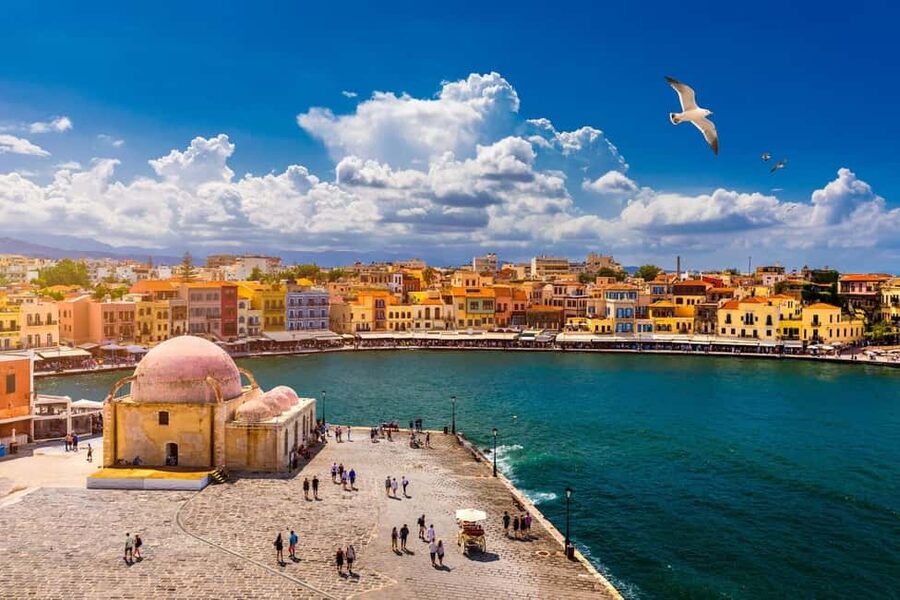 From Rethymno: Chania Roundtrip Transfer with Free Time - From pickup to old town: how this Chania day runs