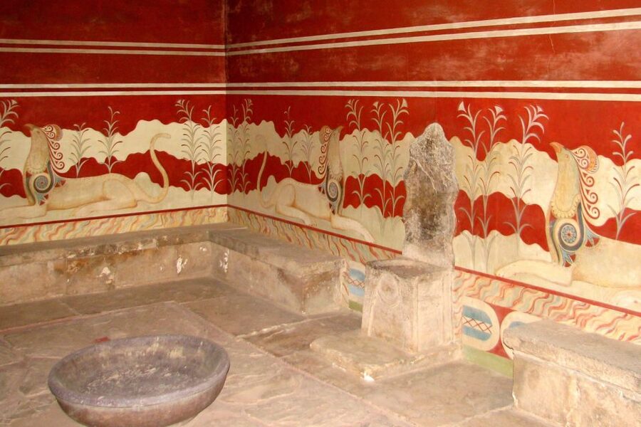 From Rethymno: Knossos Palace and Heraklion Guided Tour - The Heraklion Archaeological Museum: where Knossos artifacts make sense