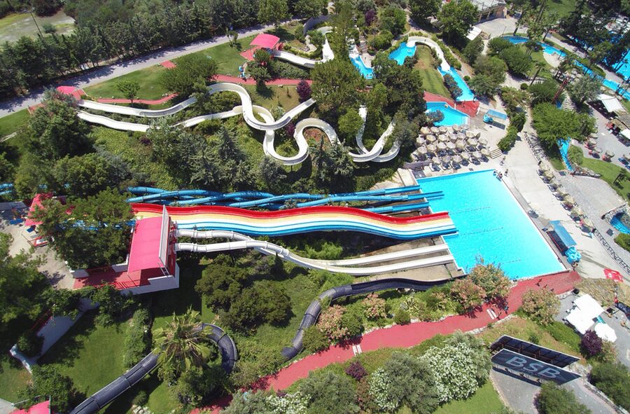 From Rethymno: Waterpark Day with Bus Transfer & Guide - The driver, language, and the rhythm of the day