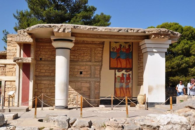 Full-Day Knossos And Heraklion Tour From Chania - Who should book this Knossos and Heraklion day trip
