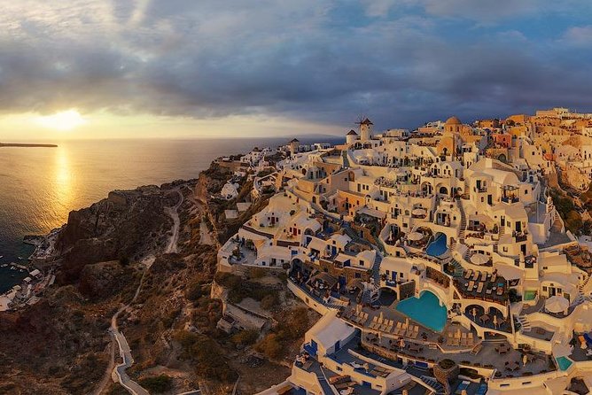 Full-Day Trip to Santorini island by Boat from Rethymno with Transfer your Hotel - Oia for the Caldera Views: Photo Time With a Time Limit