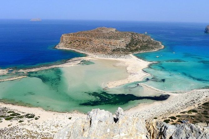 Gramvousa and Balos Day Cruise from Chania - Balos Lagoon: sand colors, shallow water, and the crowd math