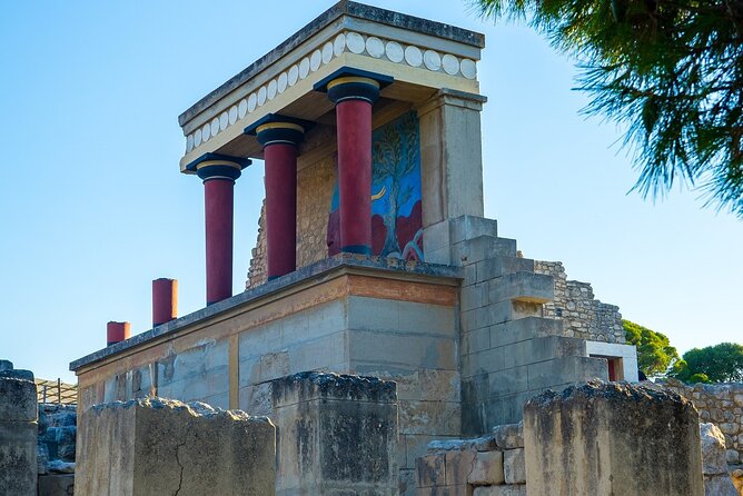 Guided Tour to Knossos Palace & Heraklion - Optional Heraklion Archaeological Museum: when it’s worth your time