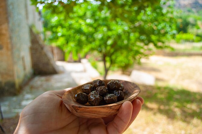Half-Day Private Tour & Picnic in Real Cretan Countryside Retreat - Stop 1: Agios Thomas Roman crypts under the village surface