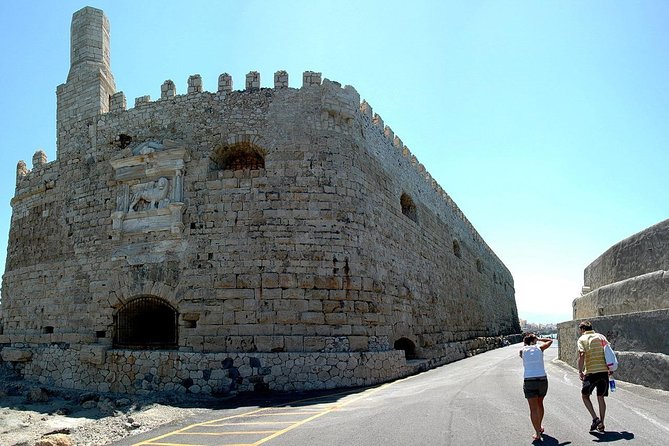 Half Day Private Tour to Knossos Palace (Skip the line) & Panoramic City Tour - Heraklion Archaeological Museum: where the Minoans get real
