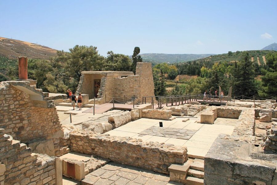 Heraklio:Knossos Palace-Museum-Heraklio ALL IN SKIP The line - Who should book this Knossos and Heraklion day trip
