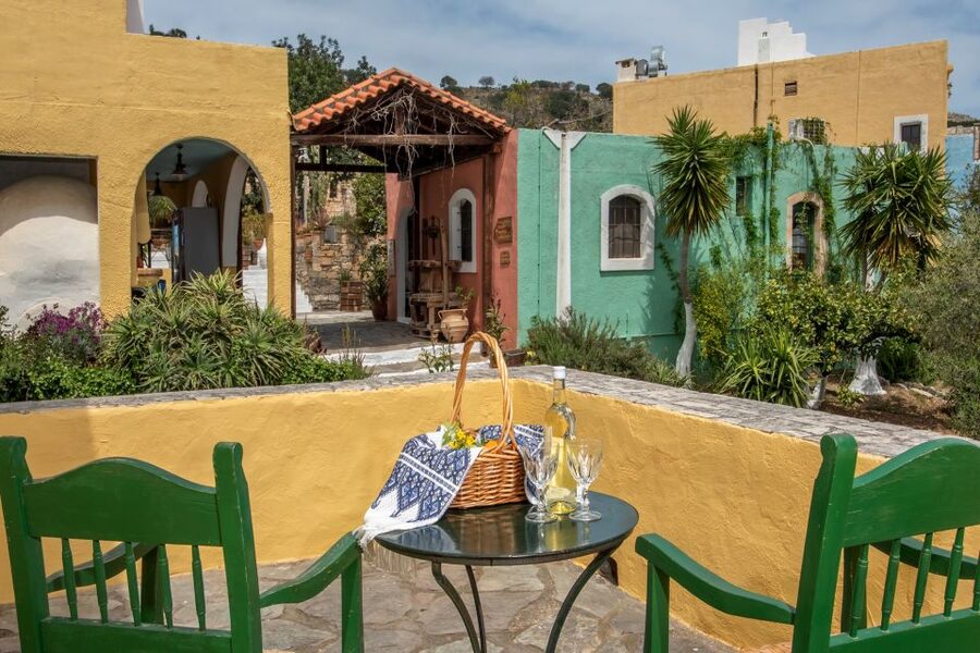 Heraklion: Cretan Cooking Lesson with Lunch in Arolithos - The Cretan menu: why these dishes are a great learning path
