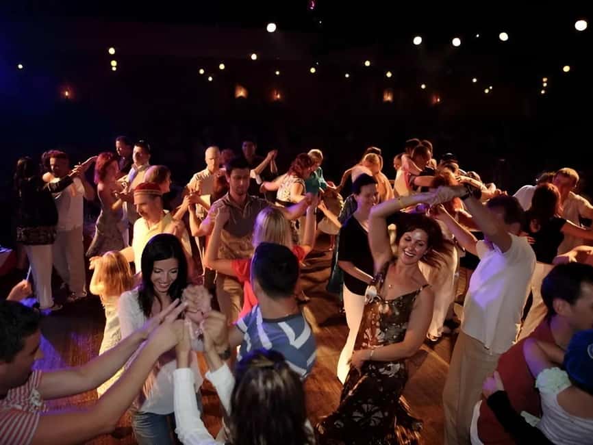 Heraklion: Cretan Folklore Night with Dinner & Transfers - Free Time in Anopolis: Use It for Photos and a Breather