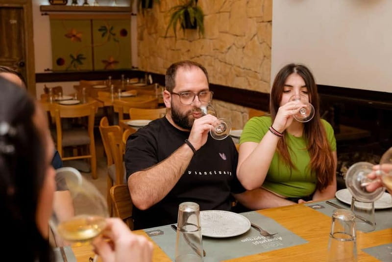 Heraklion: Cretan Wine Tasting Experience - The food pairing is the secret weapon (cheese, bread, and olive oil)