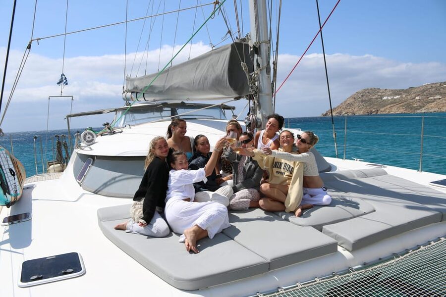 Heraklion: Dia Island Luxury Catamaran Cruise with Meal - Dia Island from Heraklion: the payoff is the water time