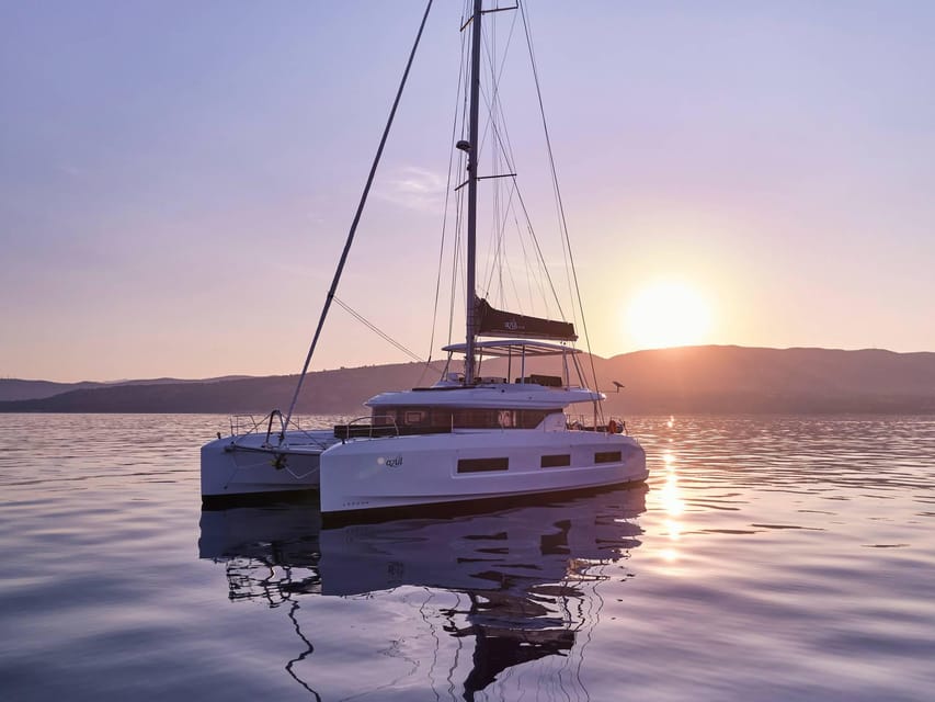 Heraklion: Dia Island Luxury Catamaran Cruise with Meal - The Lagoon 450F catamaran: roomy, modern, and easy-going