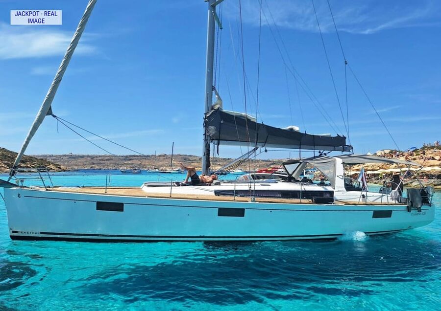 Heraklion: Dia Island Luxury Sailing Trip with Meal & Drinks - Getting to Dia Island from Heraklion: the part many people rush
