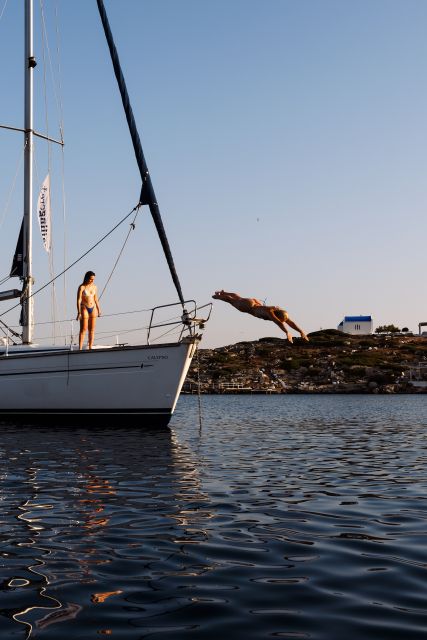 Heraklion: Dia Island Sailing Cruise with Snorkeling - Crew experience: safety-first gear, and personable captains like Ernesto and George