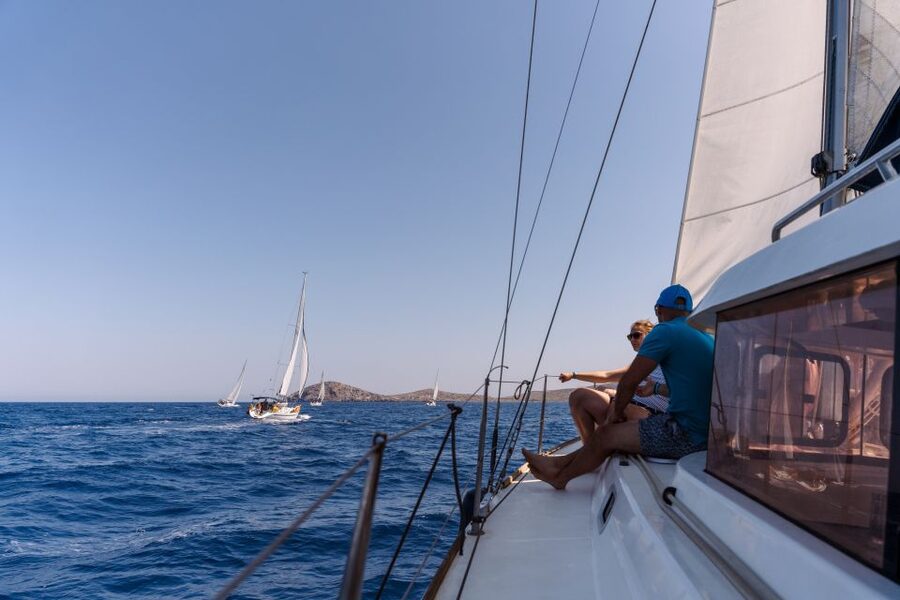 Heraklion: Dia Island Sailing Cruise with Snorkeling - Dia Island stop: where you swim, snorkel, and paddle in quiet water