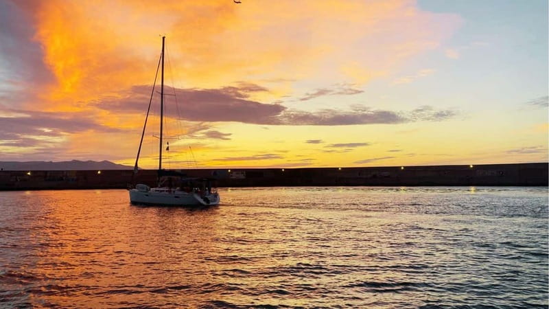 Heraklion: Dia Island Sunset Boat Tour with Dinner - Fishing and SUP: small add-ons that change the vibe