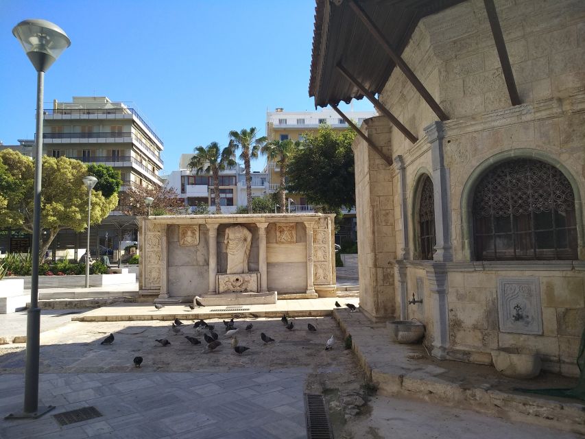Heraklion: Ecobike Sightseeing Tour with Greek Meze - Meet the ride: pedal-free e-bikes and how to handle them