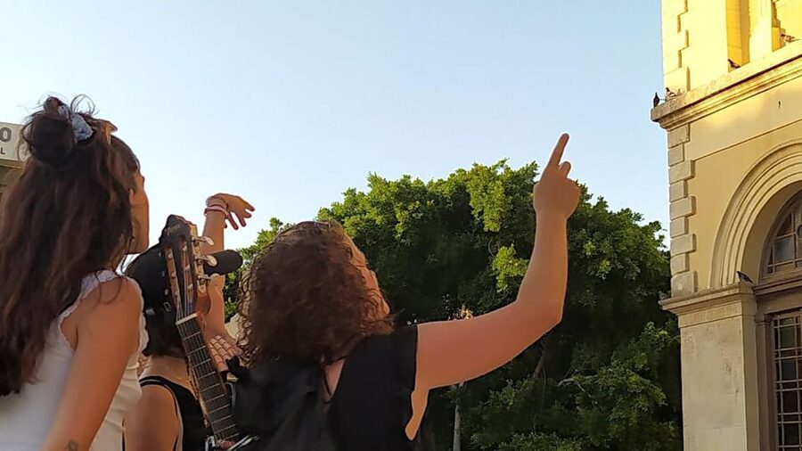 Heraklion: Family Zorba Treasure Hunt with Food Stop - Who should book this Heraklion family treasure hunt
