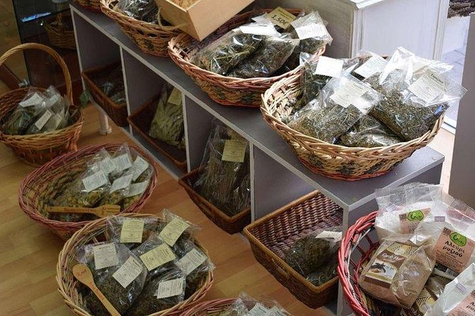 Heraklion for Foodies Tour: Private Culinary Experience - Cheese and Honey: The Ingredient Stories That Make the Tour Feel Real