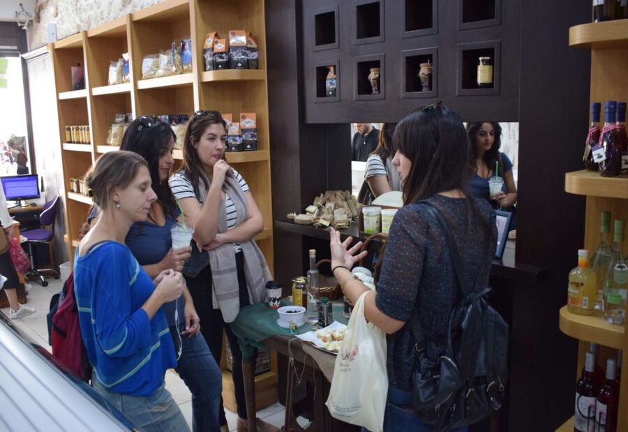 Heraklion: Gourmet Flavours Walking Tour - The guided tasting walk: how the route connects dishes to daily life