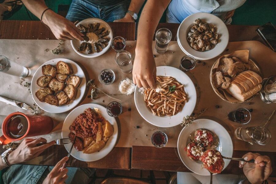 Heraklion: Gourmet Flavours Walking Tour - What 15 tastings plus dinner really means for your appetite