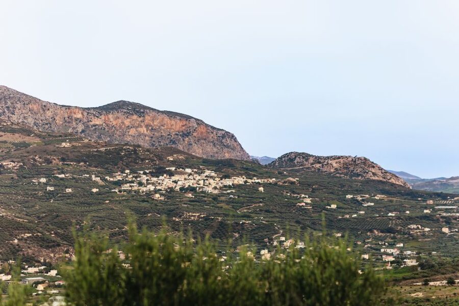 Heraklion: Horse Ride in the Cretan Mountains - Arriving at the farm: helmets, quick training, and matching you to the right horse