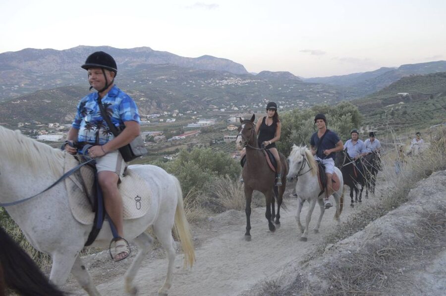 Heraklion: Horseriding Day Tour with Lunch and Transfer - Should You Book This Horse Riding Day Tour from Heraklion?