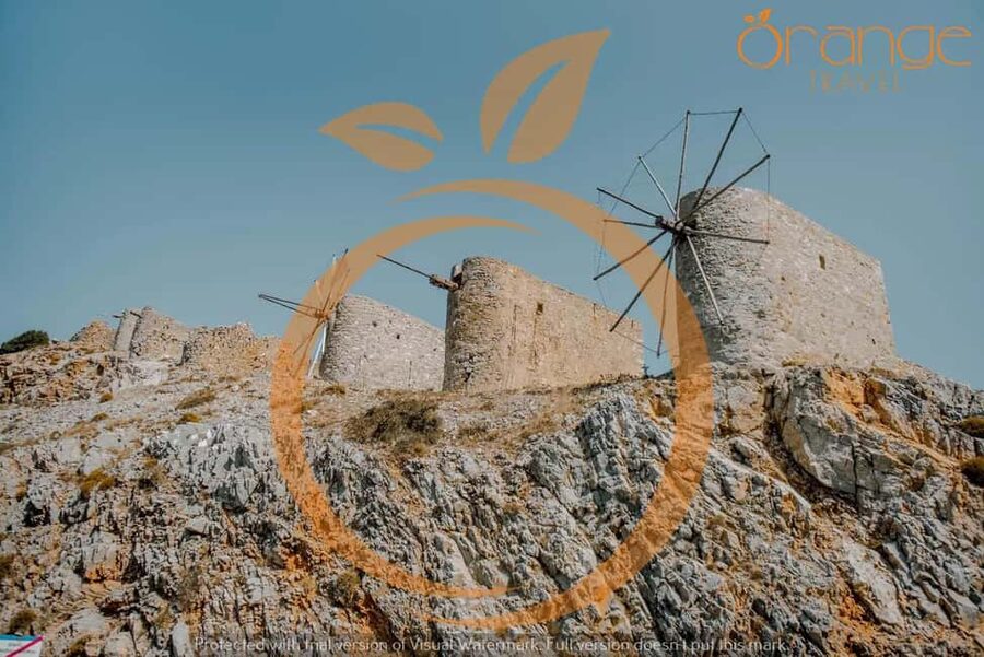 Heraklion : Lasithi Plateau - Zeus Cave & Knossos Palace - Greek Mythology Park vs Dicti Cave for Zeus: choose your flavor