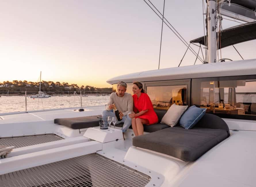 Heraklion Luxury Sailing Catamaran Dia Island | Gourmet Menu - Meeting at Marina Café: how the day starts smoothly