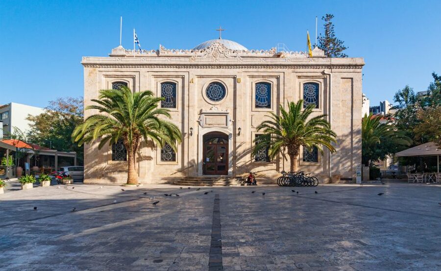 Heraklion: Mobile Self-Guided Audio Sightseeing Tour - Koules Fortress: Your Heraklion Starting Line