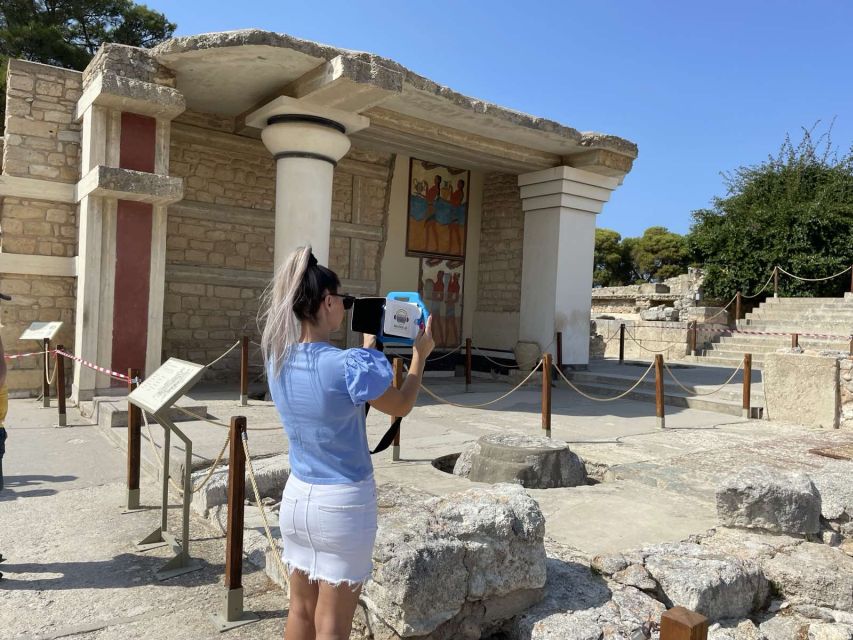 Heraklion: Palace of Knossos 3D Virtual Audio Tour by Tablet - Should You Book This Heraklion–Knossos 3D Virtual Audio Tour?