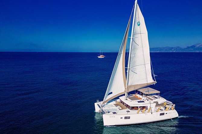 Heraklion: Private Catamaran Cruise to Dia with Meal & Drinks - Heraklion to Dia Island: the timing that makes this feel unhurried