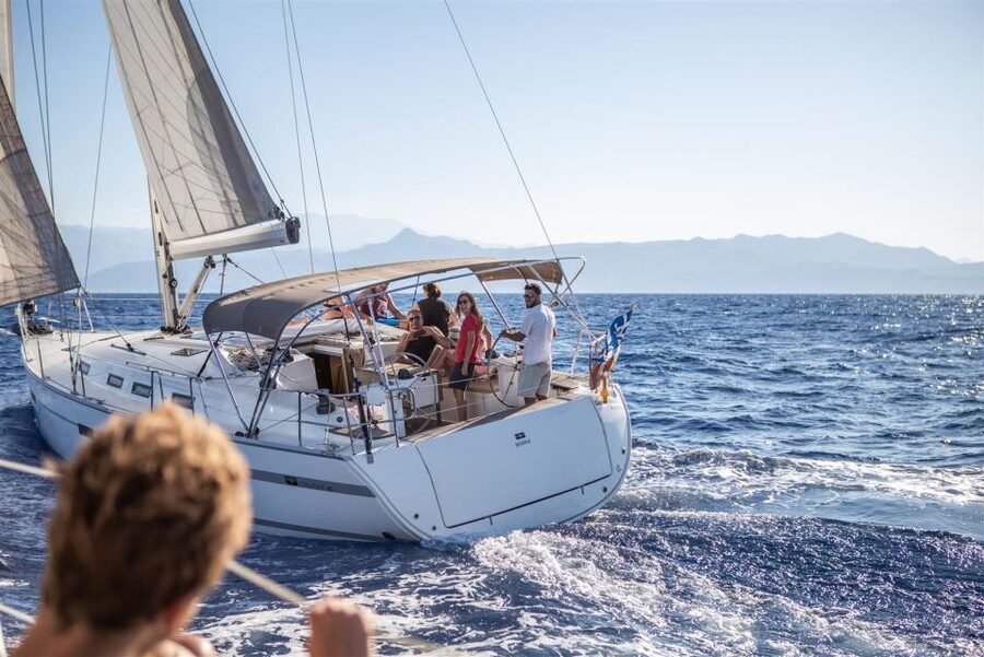 Heraklion: Private Full-Day Sailing Trip to Dia Island - Meeting Point in Heraklion: Marina Cafe Timing Saves Stress