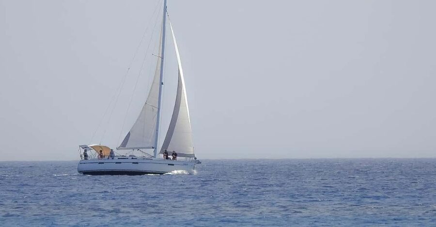 Heraklion: Sailing Cruise to Dia Island with Drinks and Meal - The onboard meal and drinks: the stuff that keeps lunch from feeling basic