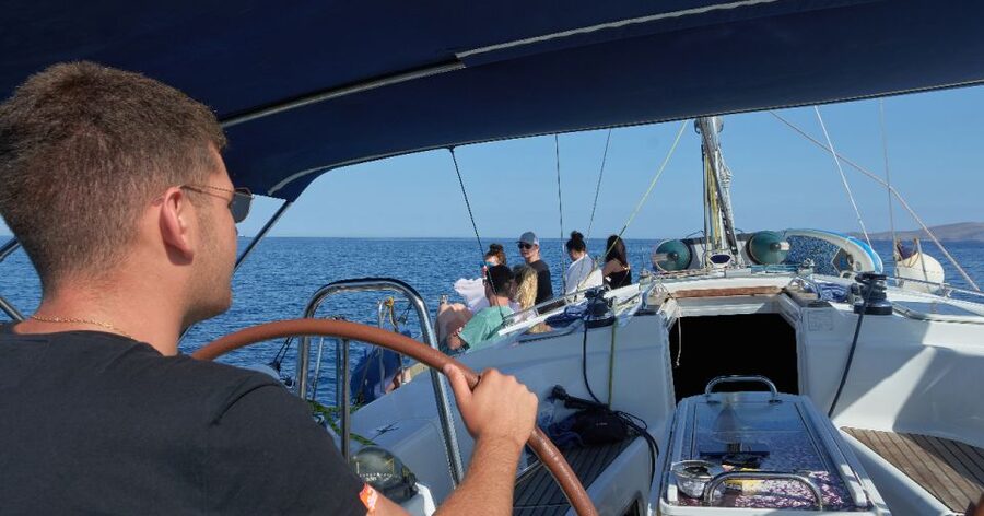 Heraklion: Sunset Sailing Cruise Dia Island with Snorkeling - Meeting point timing and what to bring for an easy day
