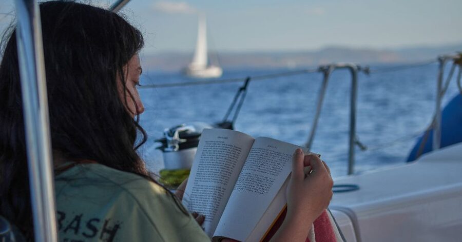 Heraklion: Sunset Sailing Cruise Dia Island with Snorkeling - Food and drinks onboard: Greek comfort that actually fuels the water time