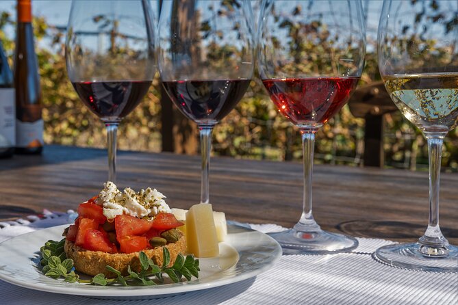Heraklion SUV Private Guided Wine Tour with Lunch - Stop 3 at Lyrarakis Winery: vineyard and cellar tour, then lunch with 6 wine pairings