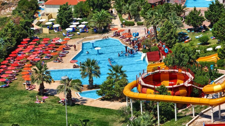 Heraklion: WaterCity Waterpark Day Pass - WaterCity in Heraklion: the vibe you’re buying with a day pass