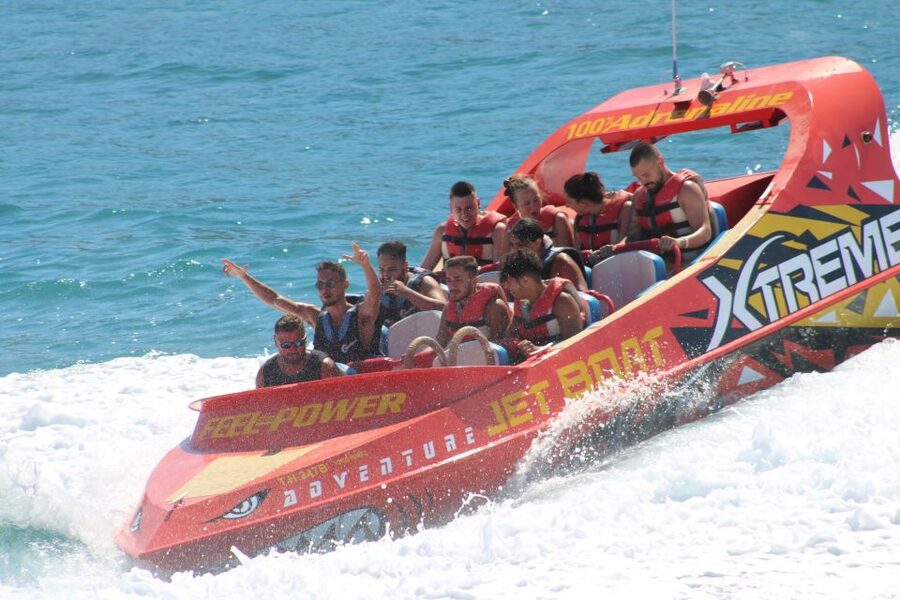 Hersonissos: Jet Boat Tour with Snorkeling - Guides and captains: getting the most out of the show